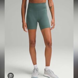 Lululemon wunder train shorts 6” medium forest size 4